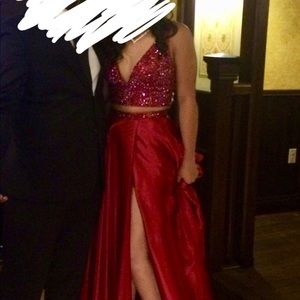 Sherri Hill gown size 6-never altered